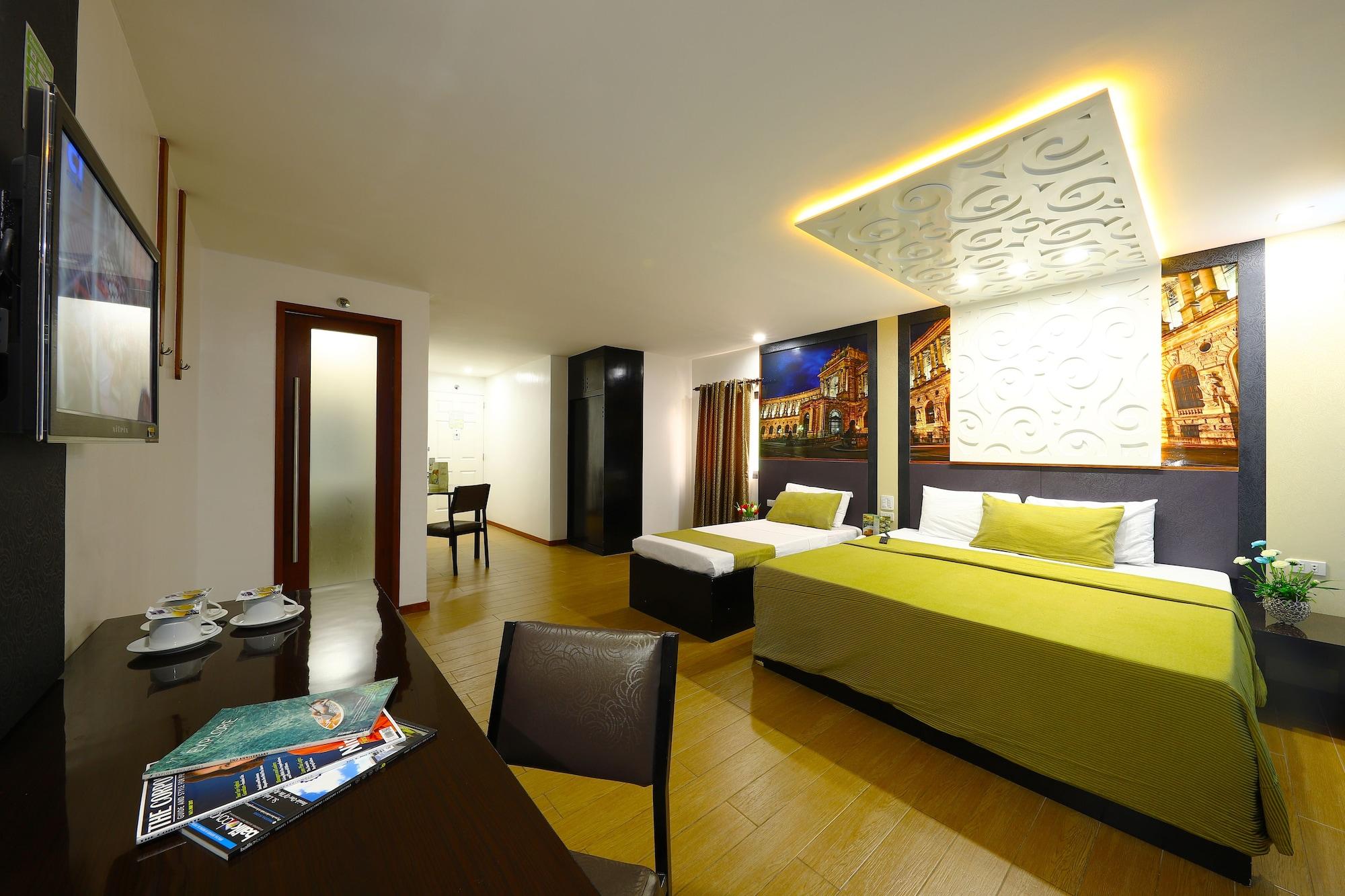 Eurotel North Edsa Кесон-Сити Экстерьер фото