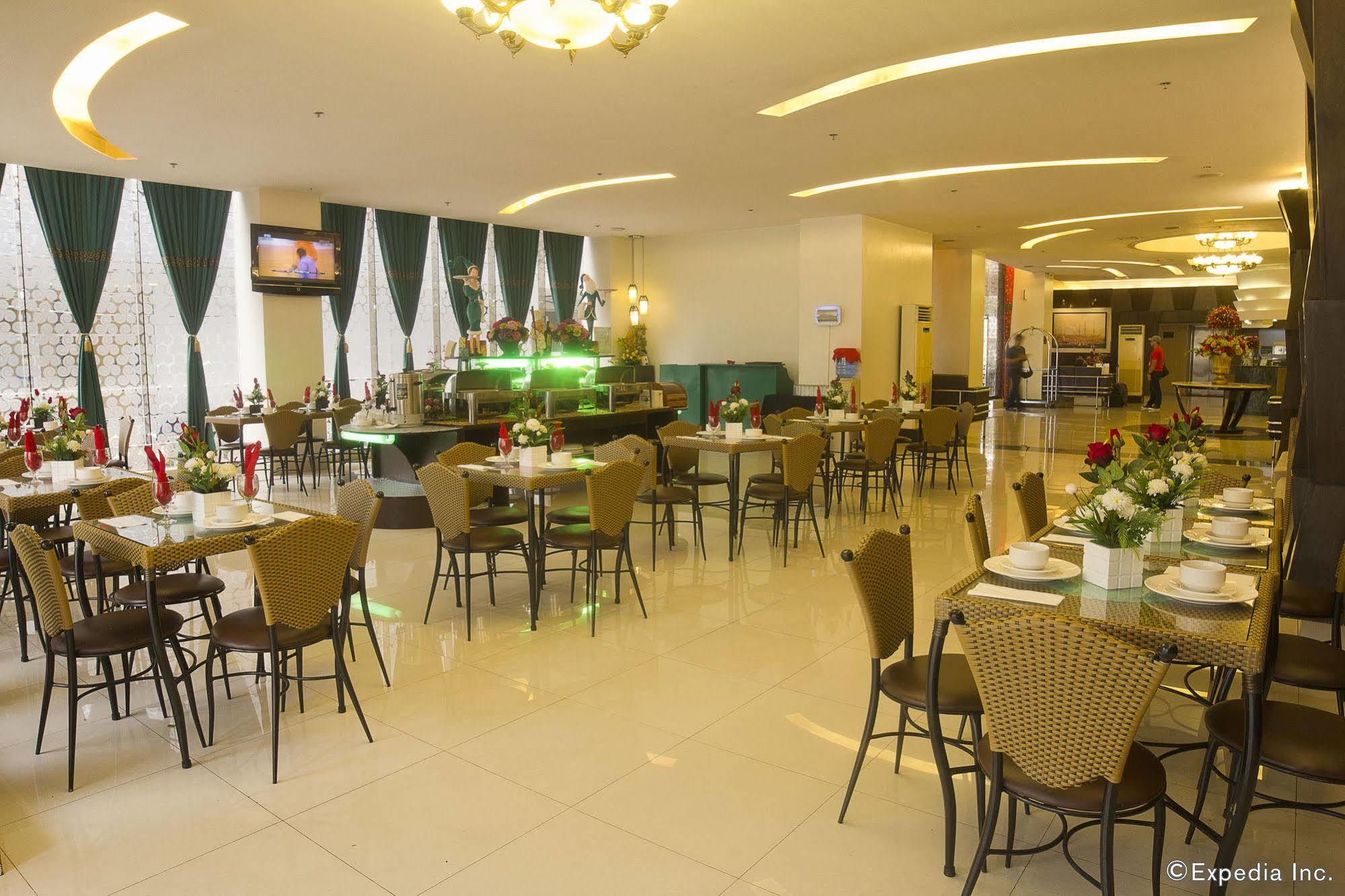 Eurotel North Edsa Кесон-Сити Экстерьер фото